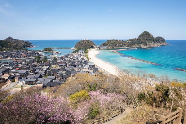 ▲▼JR竹野站，蛇蛇山。（圖／豐岡市・Visit Kinosaki提供）
