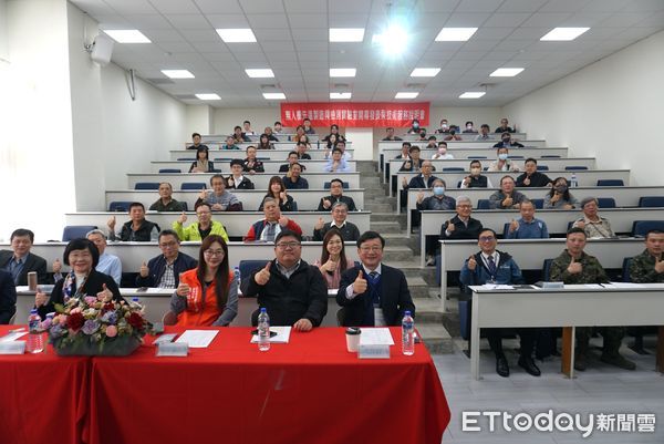 ▲虎科大「無人機先進實驗室」技術服務說明會，匯聚產官學界交流產業發展需求。（圖／記者游瓊華翻攝）