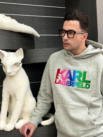 ▲黃志瑋策劃跨國公益聯名藝術展，希望帶來更多正面影響力。（圖／財團法人流浪動物之家基金會提供）