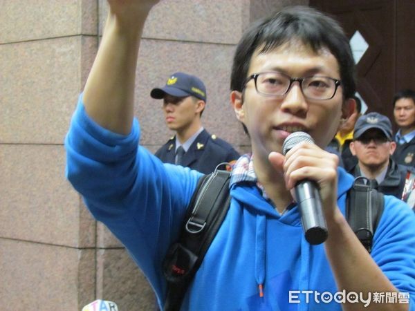 ▲318學運，帶頭攻佔行政院的魏揚。（圖／資料照）