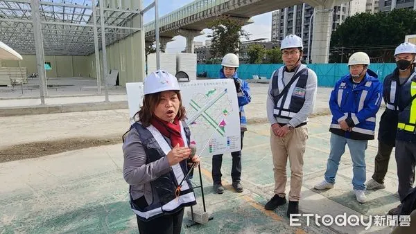 ▲台中地政局長吳存金（左）遭檢調搜索，百萬元交保。（圖／市府提供）