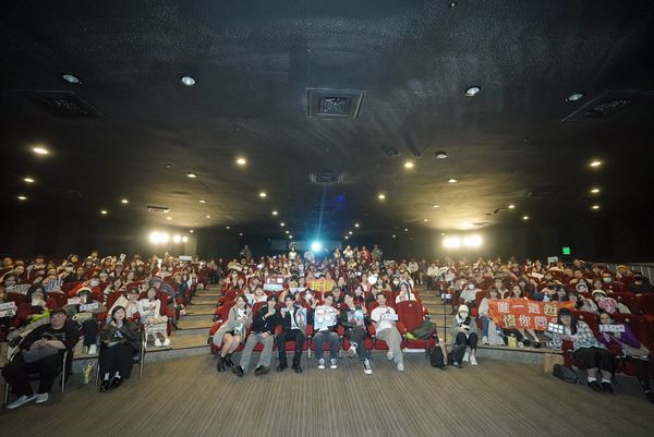 ▲張哲偉（左起）、陳峻廷、洪言翔、羅章恩主演BL影集《全面管控》。（圖／三立提供）