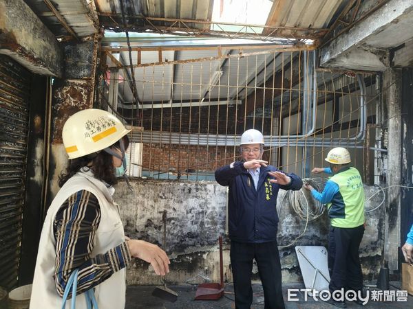 ▲台南市勞工局「做工行善團」，持續為弱勢族群創造更多福祉。本週志工們前往南區、柳營區及楠西區施工，228連假期間也不停歇。（圖／記者林東良翻攝，下同）