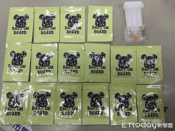 ▲▼男子在網路上假冒泡麵品牌販賣，第一天送貨就被逮。（圖／警方提供，下同）