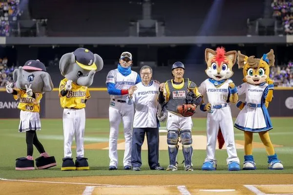 ▲中國信託邀請基層教練、球員觀戰火腿交流戰。（圖／中國信託提供）