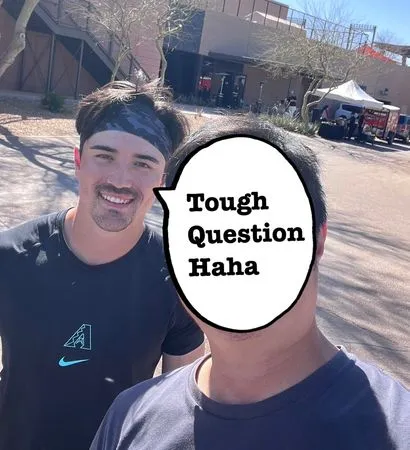 ▲▼台灣球迷到響尾蛇春訓找卡洛爾。（圖／康先生提供）