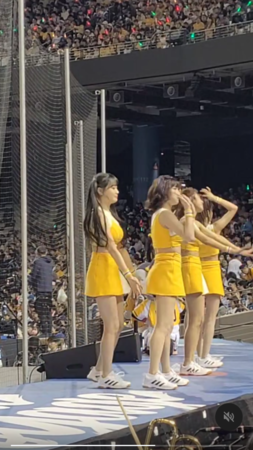 ▲▼邊荷律峮峮。（圖／翻攝自Threads）