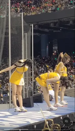 ▲▼邊荷律峮峮。（圖／翻攝自Threads）