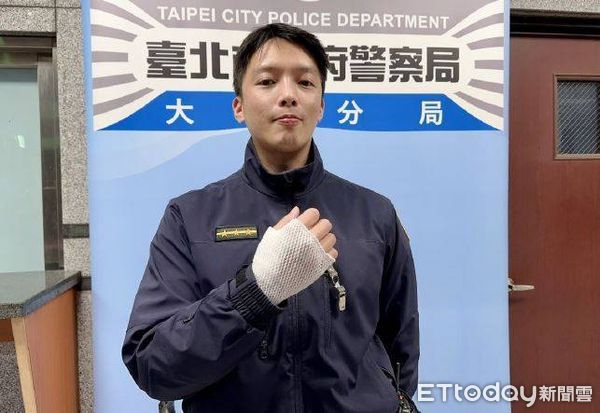 ▲熱心協尋的大同寧夏所警員王文宏遭柴犬咬傷幸無大礙。（圖／記者張君豪翻攝）