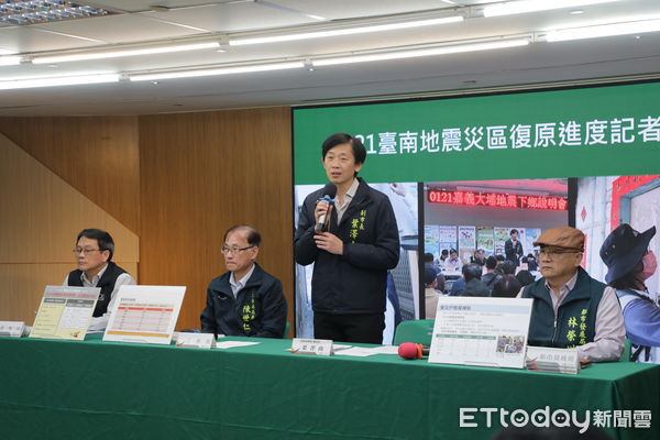 ▲台南市政府3日由副市長葉澤山代表市長黃偉哲主持，宣布於5日在楠西區公所成立「震災復原聯合服務中心」，加速提供災民整合性協助。（圖／記者林東良翻攝，下同）