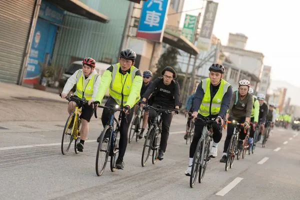 ▲▼民眾黨2025年2月28日進行「一日北高」活動，由黨主席黃國昌帶隊，以接力方式完成。（圖／民眾黨提供）