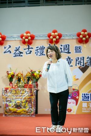 ▲▼  第七屆「城隍佑民&middot;文昌護子」公益古禮抓週暨學童「開筆禮」儀式  。（圖／嘉義市政府提供）