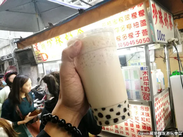 ▲▼巷弄內波霸珍珠奶茶。（圖／部落客Darren蘋果樹旅遊玩樂誌授權提供）