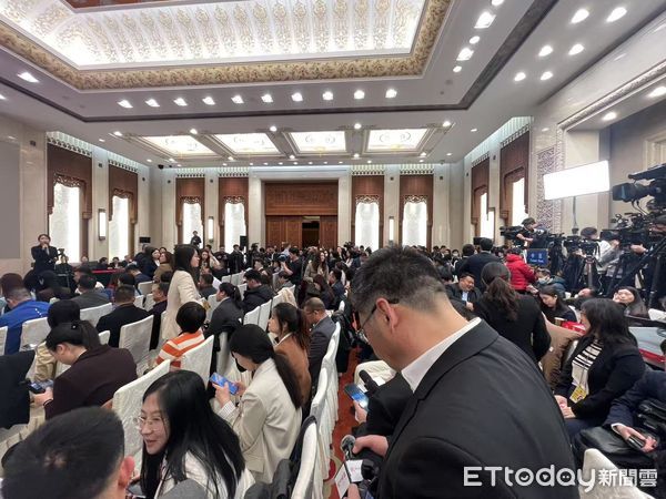 ▲▼ 2025兩會、人大新聞發布會            。（圖／記者任以芳攝）