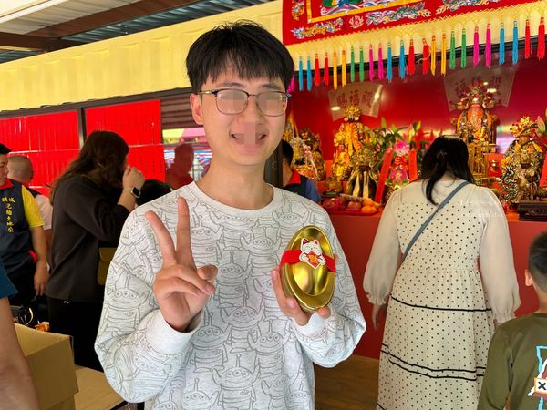 ▲▼頭城玄德宮泡麵土地公，頭城拜拜免費吃泡麵。（圖／部落客陳小可授權提供）