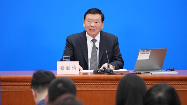 ▲▼大陸全國人大新聞發布會,記者會。（圖／翻攝新華社）