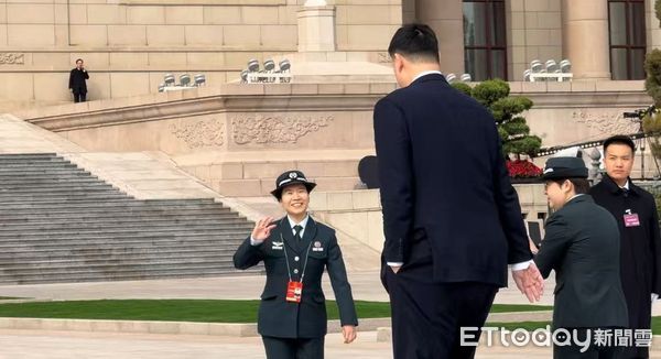 ▲▼ 雷軍、張雨霏、姚明  、2025兩會、人大代表          。（圖／記者任以芳攝）