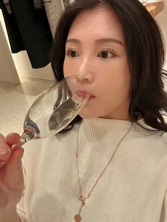 ▲鄭家純近期前往歐洲旅遊。（圖／翻攝自Facebook／鄭家純）