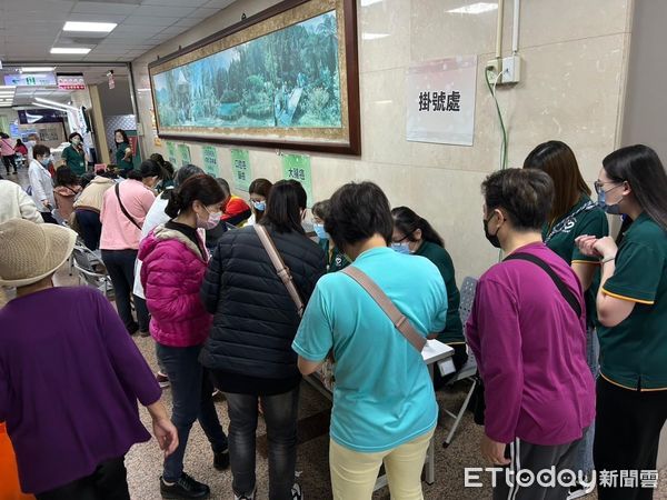 ▲國民健康署自今年起放寬癌症篩檢與成人健檢的對象，竹山秀傳醫院也為民眾加開整合性篩檢的場次。（圖／記者高堂堯翻攝）