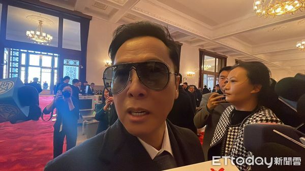 ▲▼ 2025政協開幕、大陸政協代表、靳東、甄子丹            。（圖／記者任以芳攝）