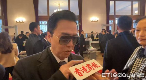 ▲▼ ▲▼ 2025政協開幕、大陸政協代表、甄子丹 。（圖／記者任以芳攝）            。（圖／記者任以芳攝）