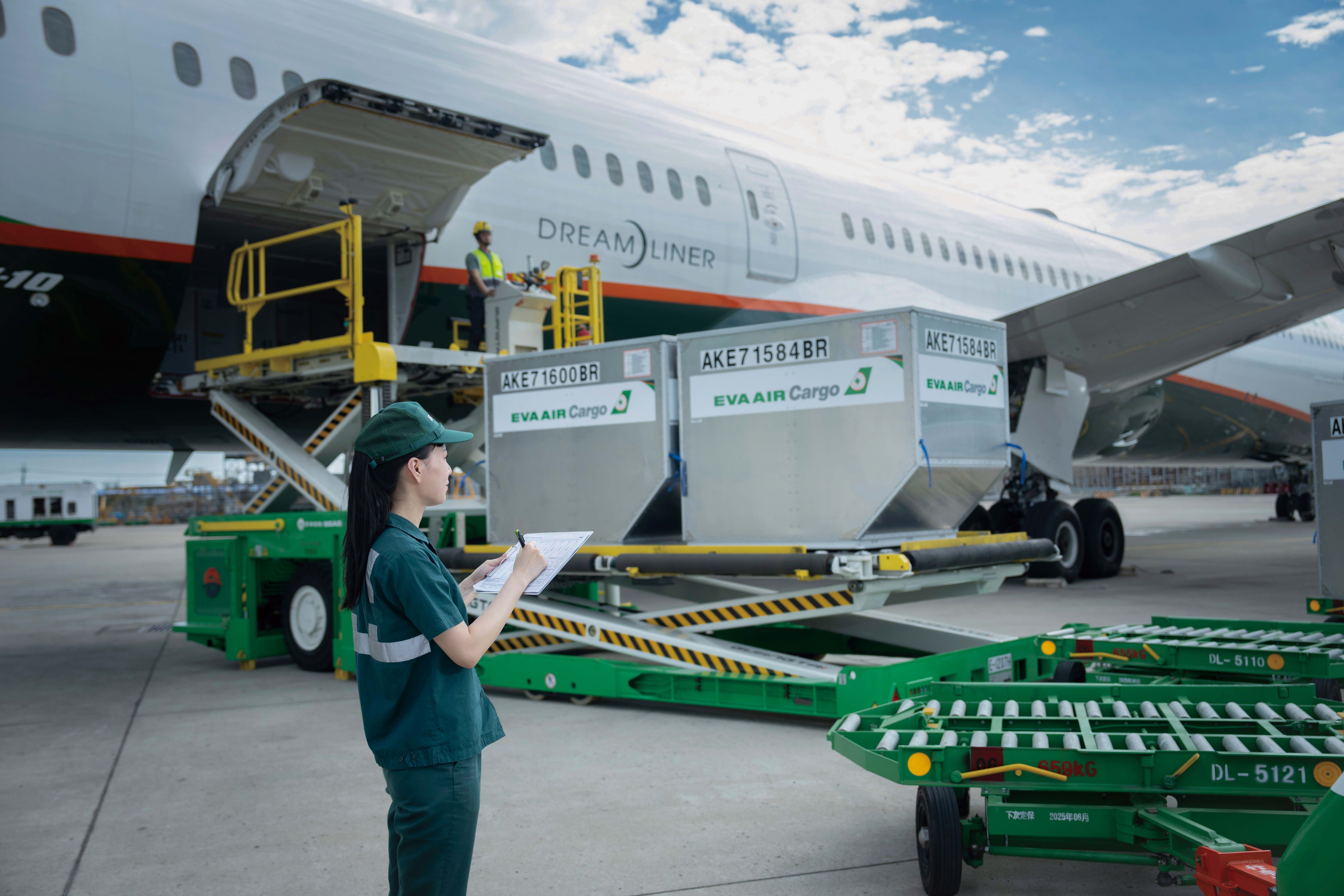 ▲長榮航攜手長榮空運倉儲與關貿網路公司，成功完成國際航空運輸協會(IATA) ONE Record標準的試行。（圖／長榮航提供）