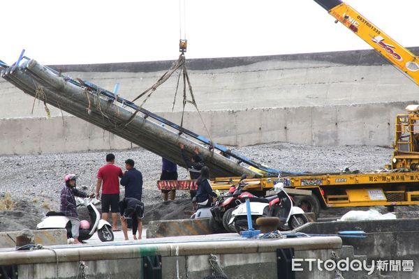 ▲立委陳瑩力挺漁民成功爭取提高「在港漁船(筏)損失救助」。（圖／記者楊漢聲翻攝）