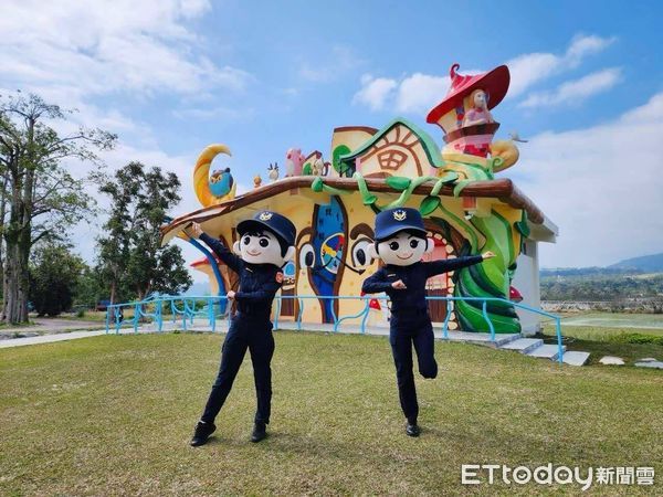 ▲警方拍攝「婦幼月曆」宣傳照。（圖／記者楊漢聲翻攝）