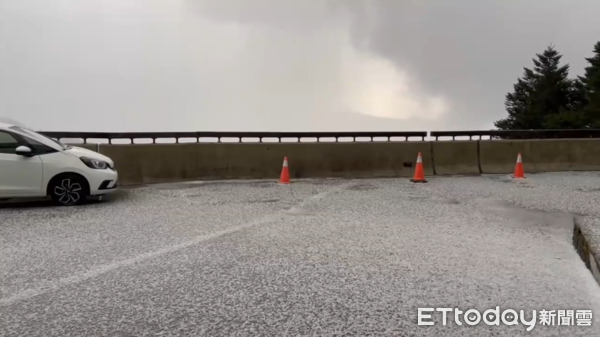 ▲▼合歡山也下冰雹了。（圖／林業保育署南投分署提供）