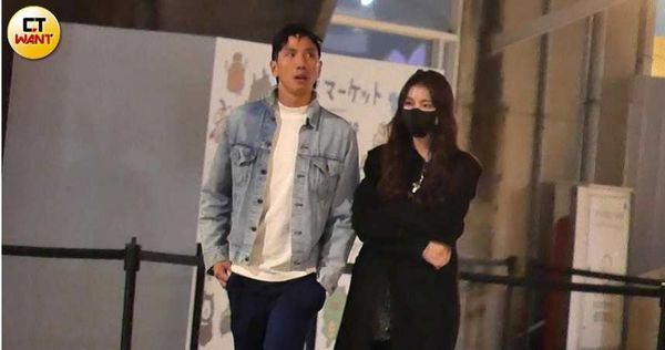 現正熱戀中1／采子十指緊扣新男友　大街上親密互動全被拍