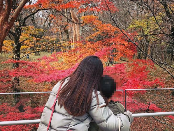 【麻衣揭婚變瘡疤1】單親媽東京生活曝光　麻衣手提15萬PRADA經典包逛六本木