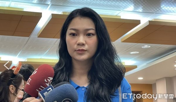 ▲▼罷免王鴻薇發言人阿美。（圖／記者杜冠霖攝）