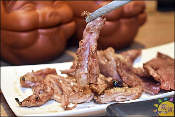 ▲▼築崎燒串放題|台中烤串燒肉吃到飽588元起!軌道車送餐+豐盛自助吧超過百種食材還有免費和服穿搭。（圖／部落客商妮授權提供）