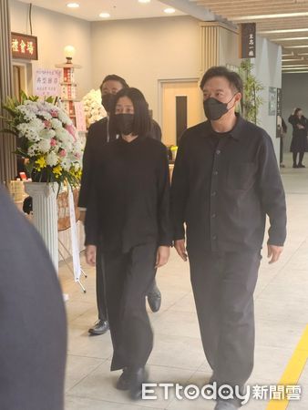 ▲張翰、張震母親趙欣然告別式。（圖／記者蕭采薇攝）