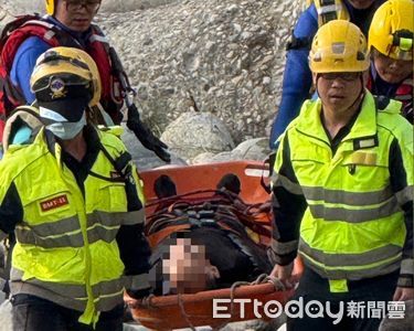 快訊/台中東勢大橋男子墜大甲溪!被救起意識模糊送醫