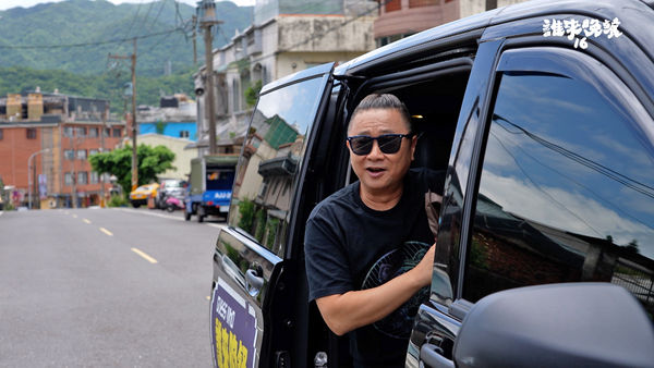 ▲▼邰智源拜訪低物慾的陶瓷創作者阿維一家 。（圖／公視提供）