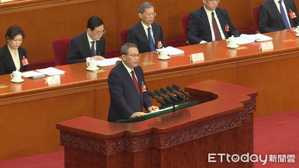 ▲▼ 2025兩會、人大開幕、李強、習近平（兩人交談）、七常委、張軍俠  。（圖／記者任以芳攝）