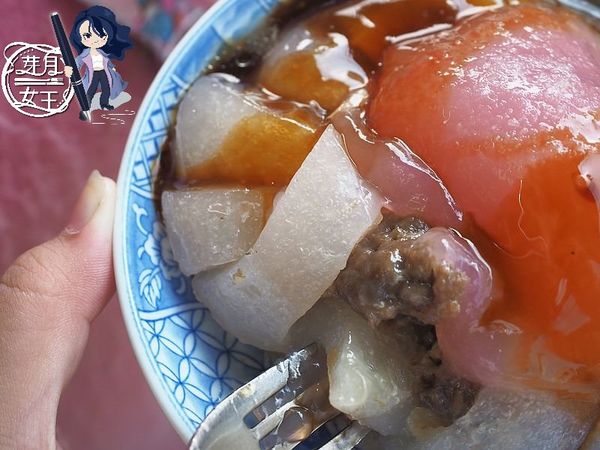 ▲▼南投集集美食-水里肉圓-粉紅色肉圓讓人瘋狂不已，綜合湯一碗才20元也太便宜了吧。（圖／部落客芽月授權提供）