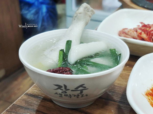 ▲▼首爾明洞雞一隻 명동닭한마리︱平價好吃中文介紹，近捷運與教堂。（圖／部落客wisely授權提供）