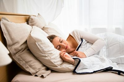 日本名醫傳授「733睡眠減重法」 教你睡出易瘦體質