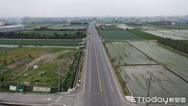 ▲縣道154乙線起於雲林縣莿桐鄉，連結斗六市，南至古坑鄉，為貫穿雲林縣東西向的重要道路，為健全交通路網，提升用路品質，縣府辦理拓寬。（圖／記者游瓊華翻攝）