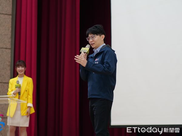 ▲▼ 高雄逾百職缺釋出「薪資上看5萬」　26知名企業搶新媒體人才。（圖／記者賴文萱翻攝）