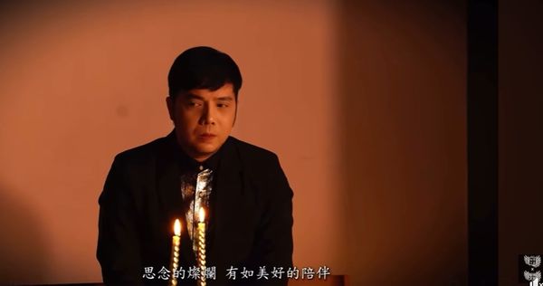 ▲小炳當年帶女兒上大小S主持的《娛樂百分百》。（圖／翻攝網路）