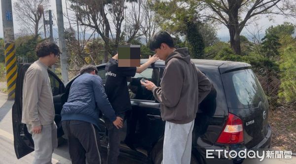 ▲埔里警分局埋伏緝詐，成功逮捕面交車手。（圖／記者高堂堯翻攝，下同）