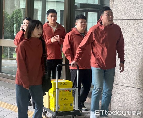 ▲▼   罷免吳思瑤案補件2839 。（圖／記者崔至雲攝）