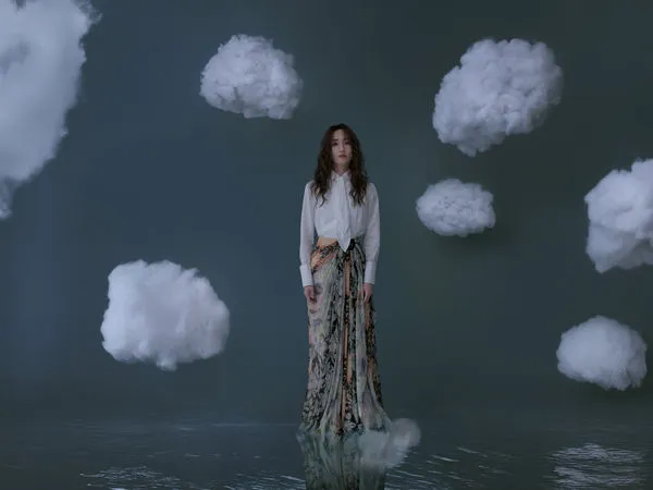 ▲柯佳嬿發行個人首本長篇小說《夢 游記》。（圖／重版文化提供）