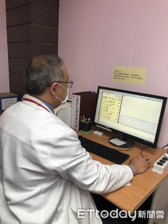 ▲陳偉華醫師提醒，天氣變化容易引發一系列心臟問題，民眾需採取預防措施，保障心臟健康。（圖／玉里醫院提供，下同）