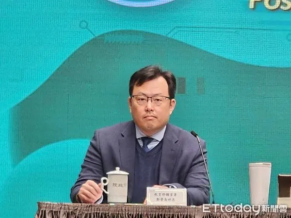 ▲▼教育部體育署長鄭世忠出席行政院記者會。（圖／記者陳家祥攝）