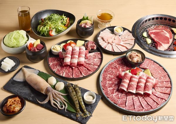 ▲4月底前，「Oh my!原燒」的瘋美食會員和品牌LINE好友出示指定票券和截圖，肋眼牛／澳洲和牛雙人套餐享88折優惠。（圖／王品提供）