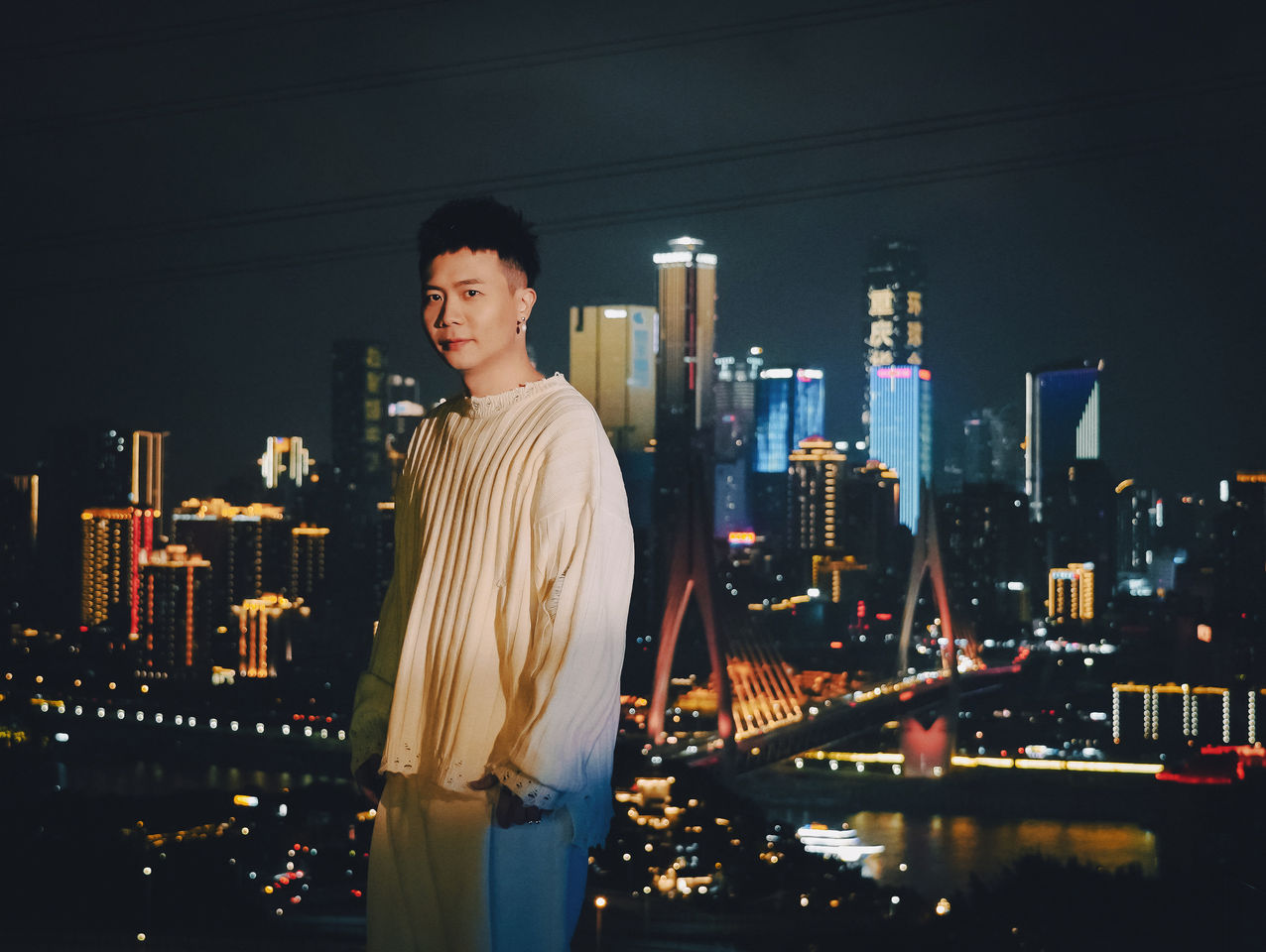 ▲▼蕭秉治〈想悄悄住進你的靈魂〉。（圖／相信音樂提供）